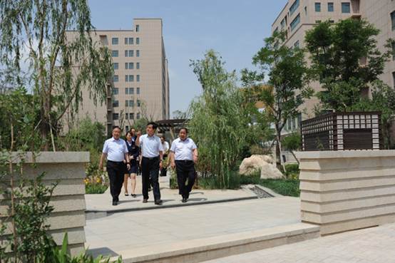 国家发改委西部开发司田锦尘司长一行考察兰州新区6165金沙总站工业总部基地