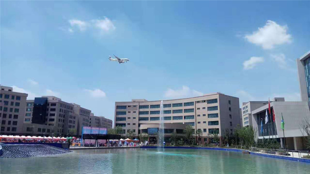 创建文明城市构建和谐社会缘聚新区6165金沙总站总部基地万人欢乐颂7月29日盛大举行