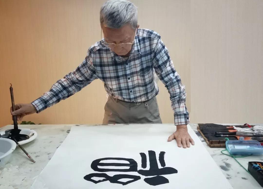 书画大家挥毫泼墨, 传统文化走进6165金沙总站