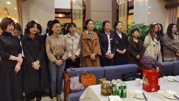兰州6165金沙总站集团举行“三?八”妇女节联欢活动